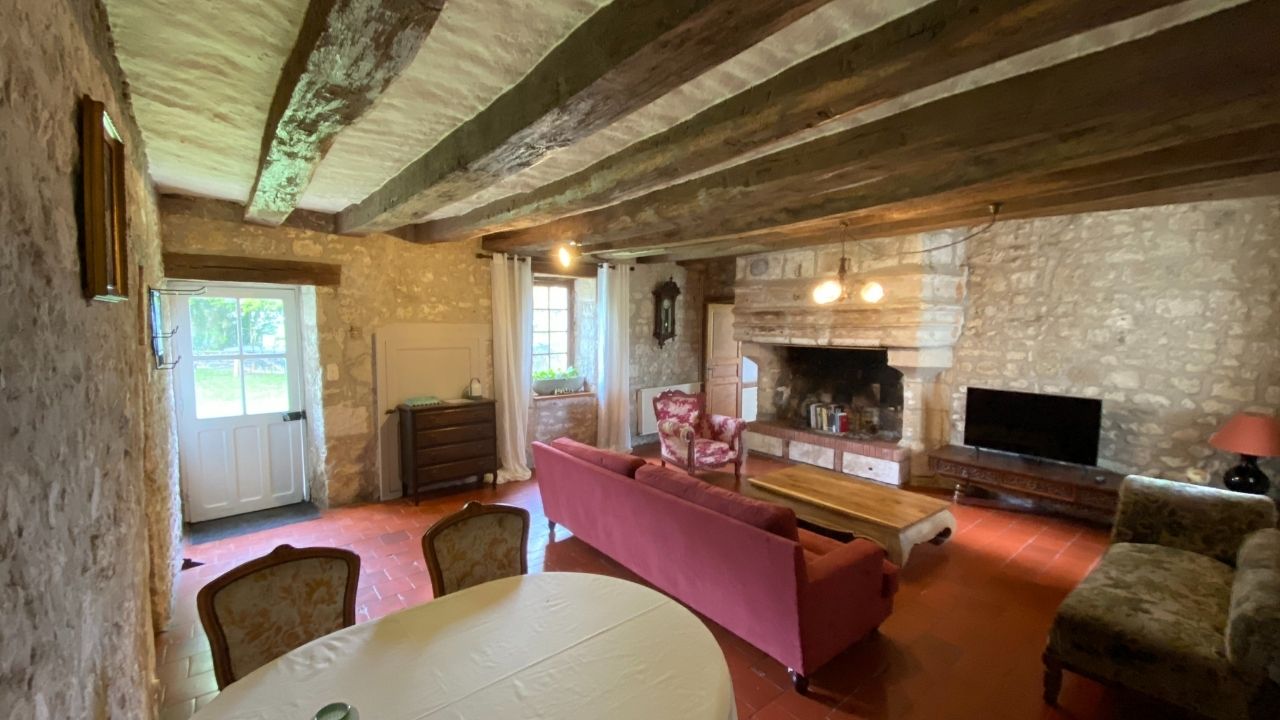la-boissiere-gite02-le-cerf-livingroom